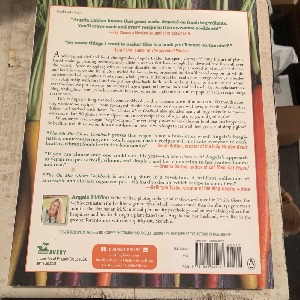 Vegan Cookbook - The Oh She Glows Cookbook - Picture 2 of 2